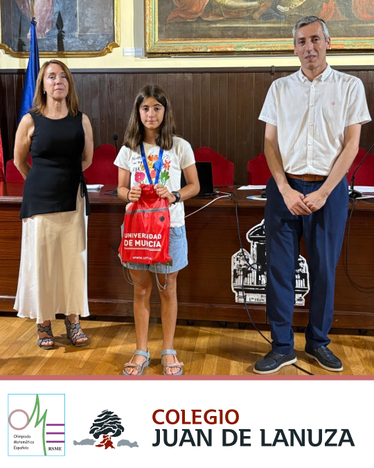 Sara Origüen, alumna de 6º de Primaria del Colegio Juan de Lanuza, durante el acto de reconocimiento como finalista de la Olimpiada Iberoamericana de Matemáticas.