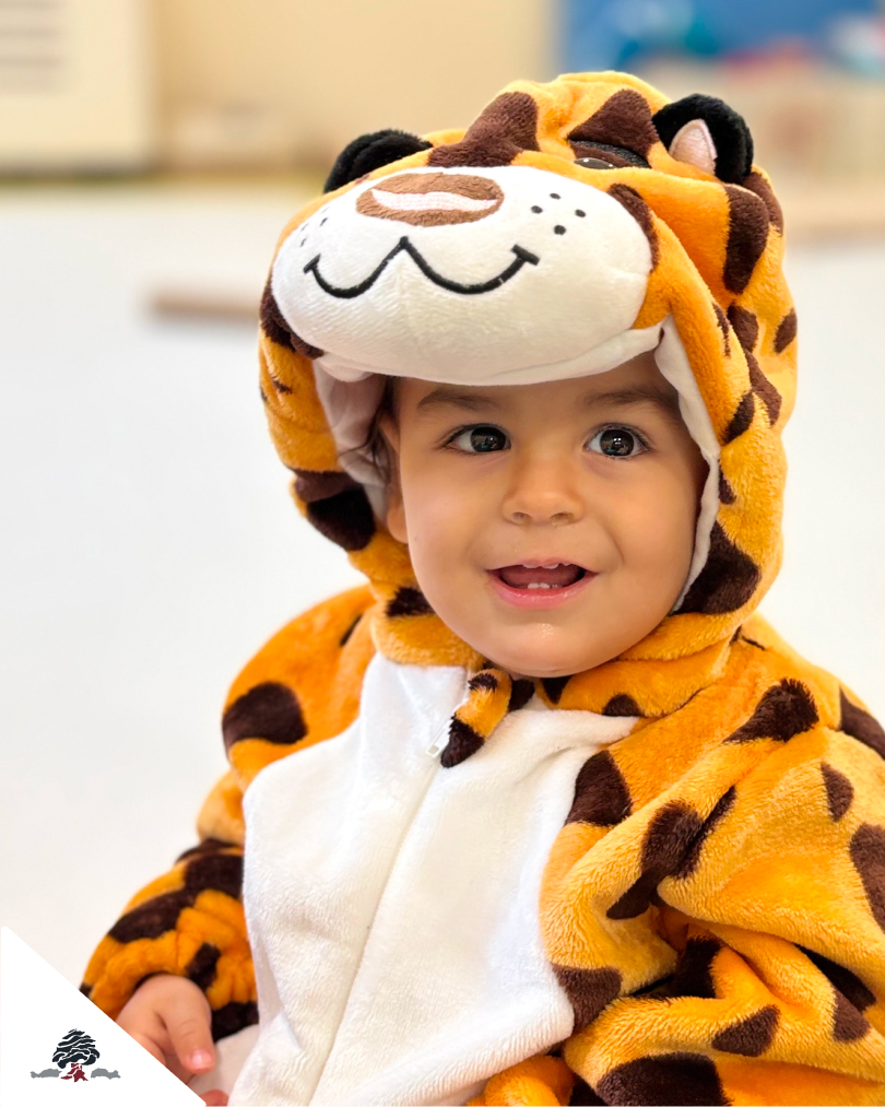 Alumno de 1 año de la etapa de Little Lanuza disfrazado de tigre durante la celebración del Carnaval en el colegio.